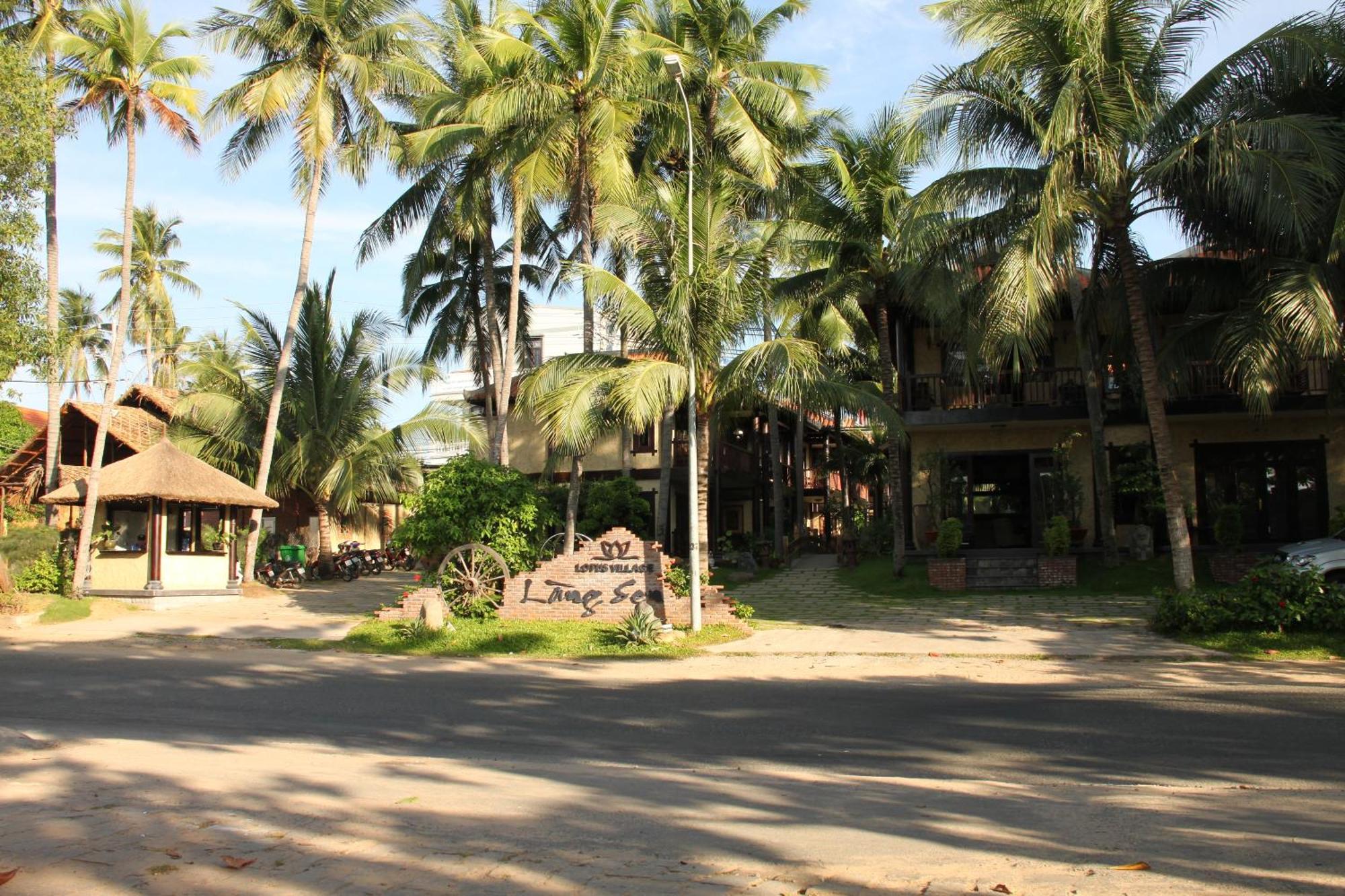 Lotus Village Resort Mũi Né Exterior foto