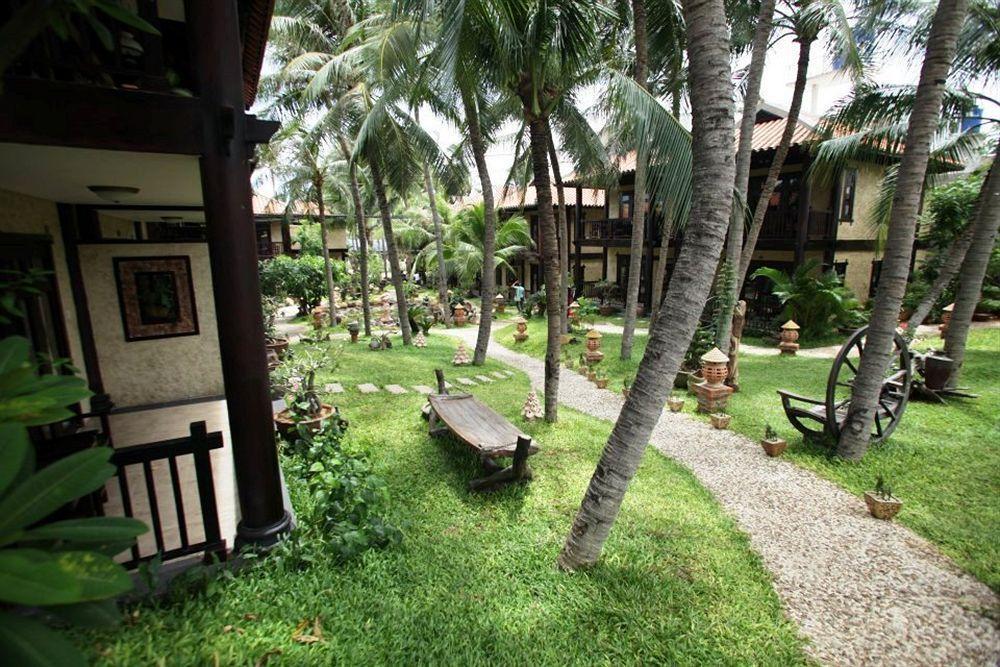 Lotus Village Resort Mũi Né Exterior foto