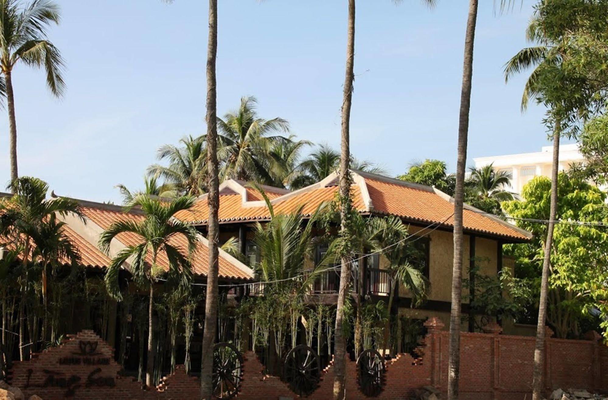Lotus Village Resort Mũi Né Exterior foto
