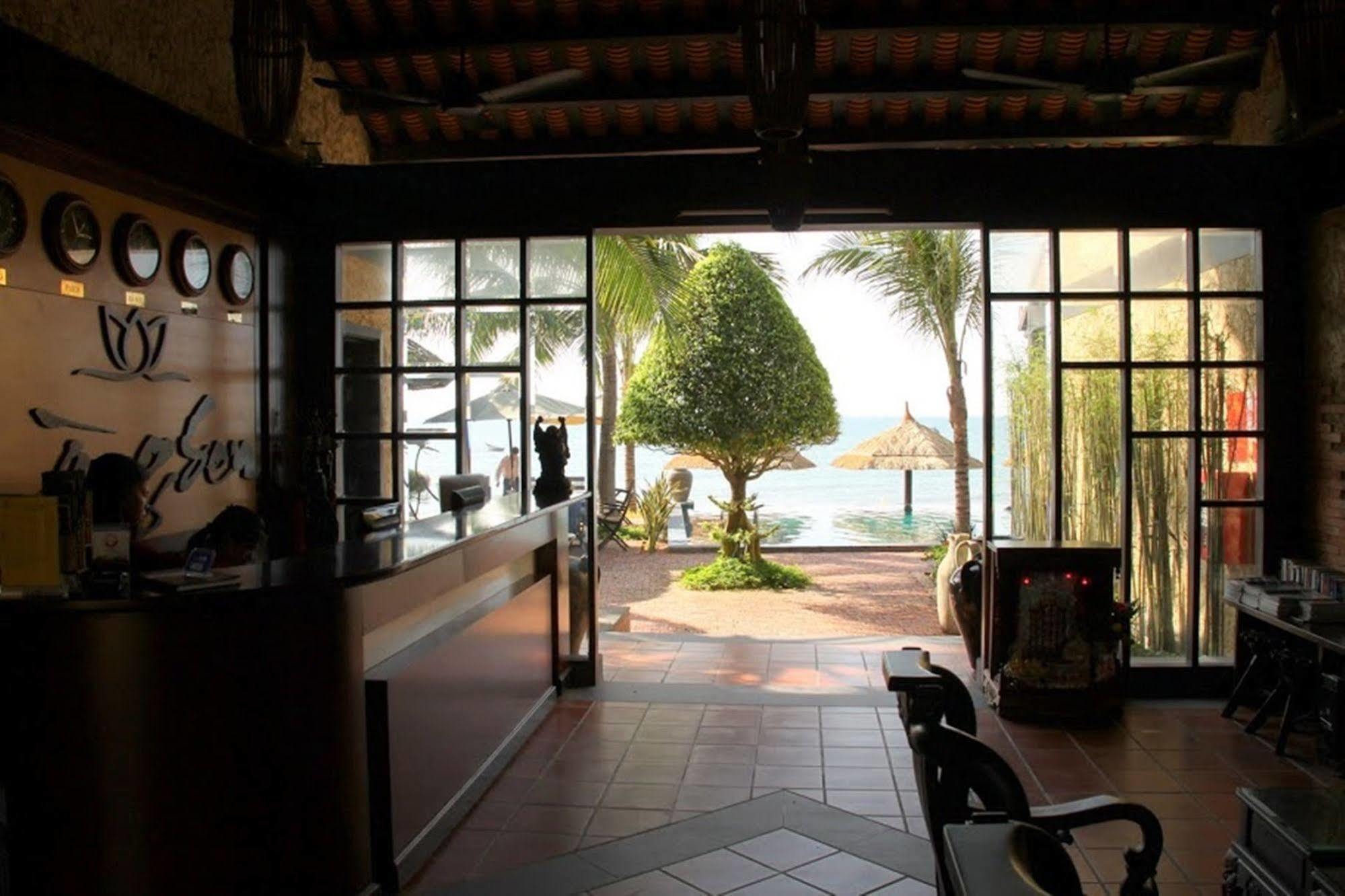 Lotus Village Resort Mũi Né Exterior foto