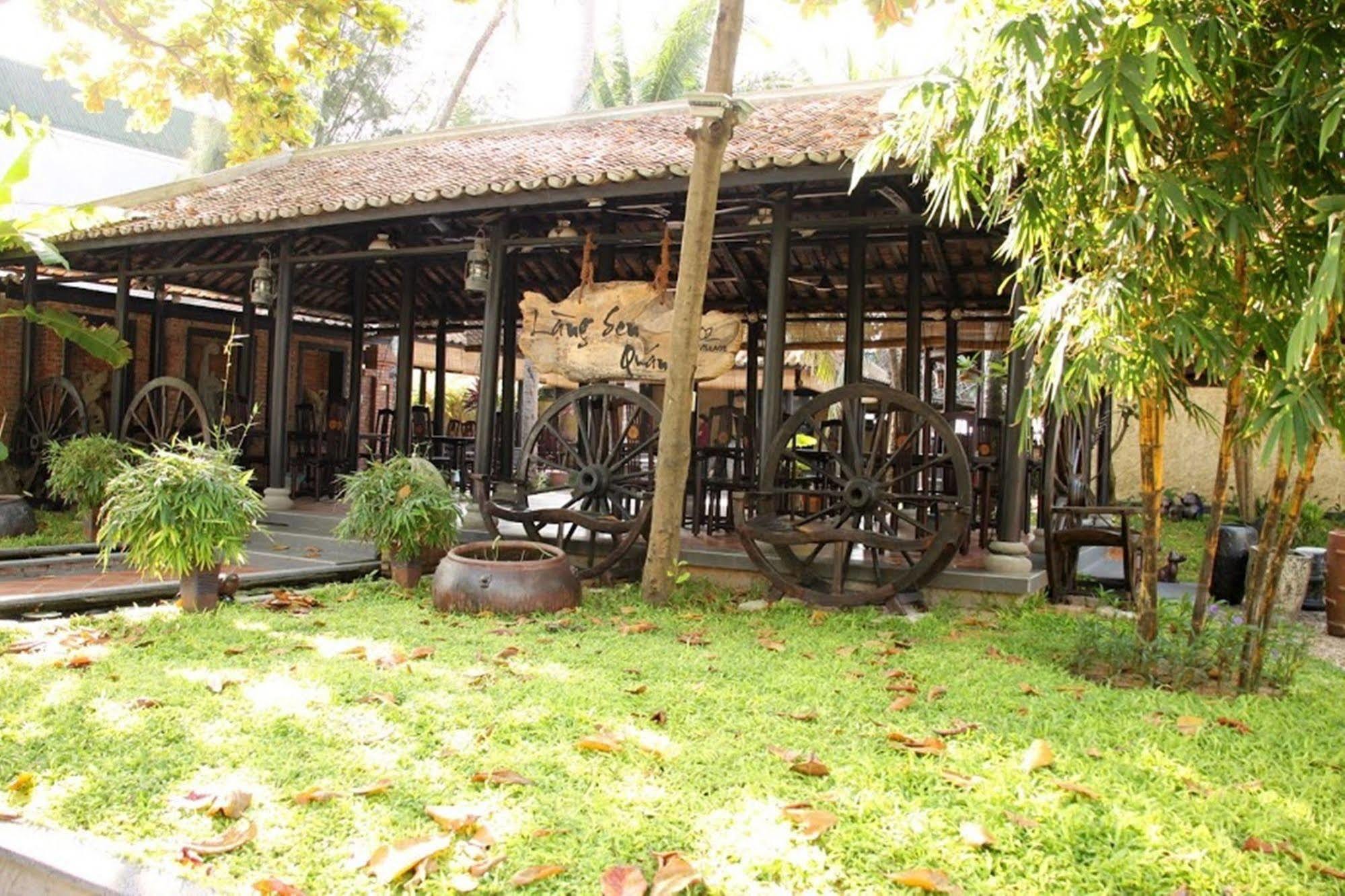 Lotus Village Resort Mũi Né Exterior foto